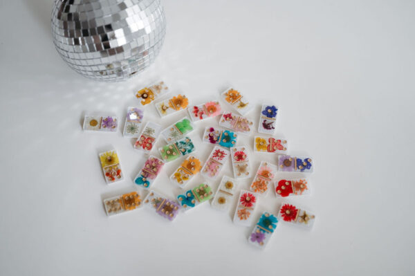 Domino Set Floral / White  (Set of 27) - Image 3